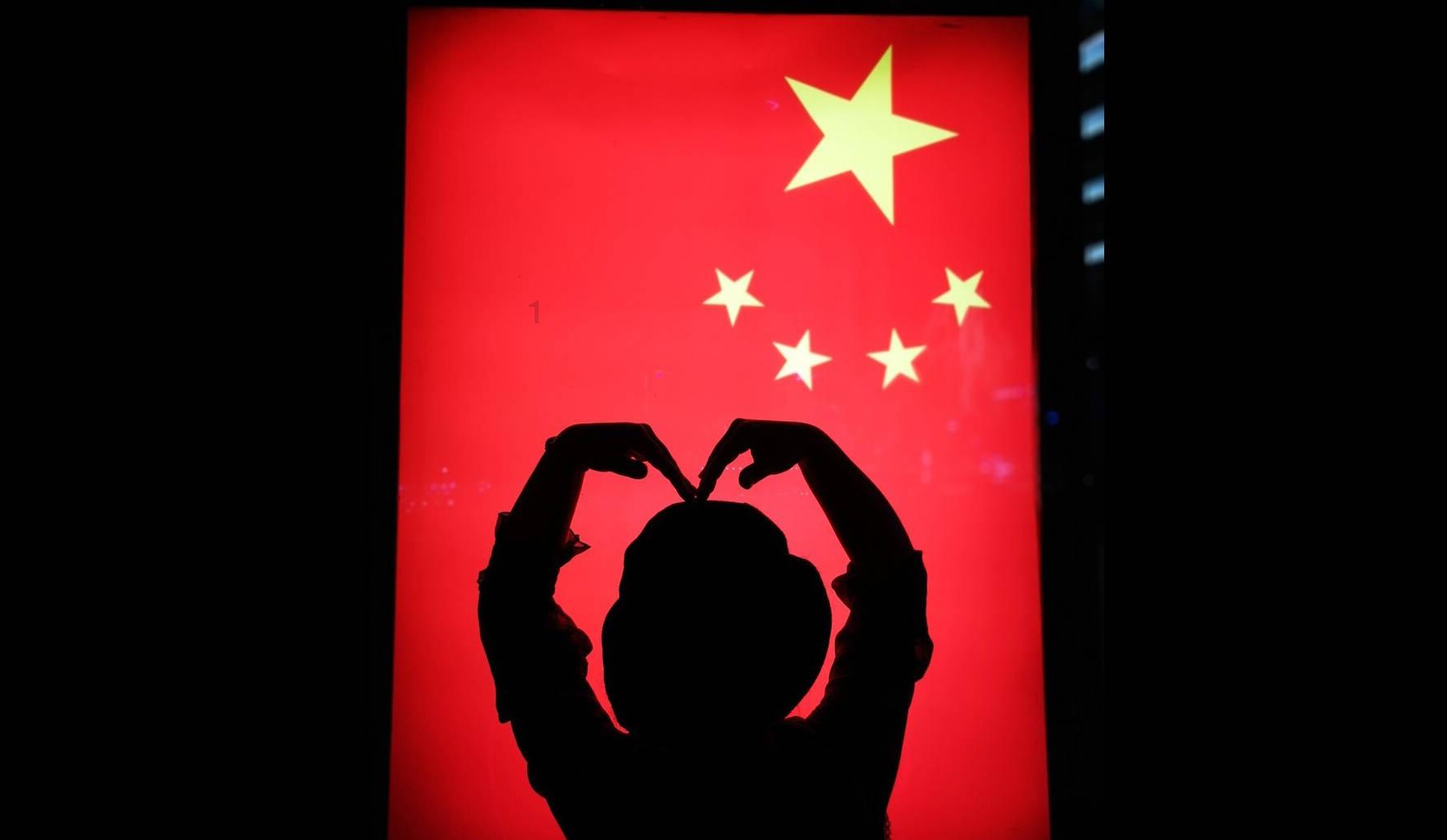 兴庆区人民政府关于加强春节期间烟花爆竹燃放管理的通告