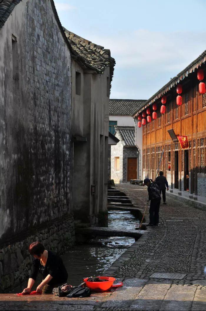 马君武担任广西省长,没钱修路他自掏腰包,没工程师他亲自上阵